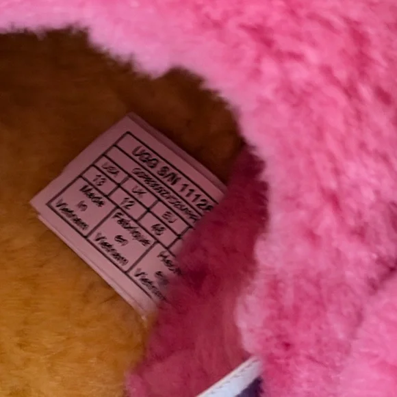 2019 Pride UGG Rainbow Fuzz Slide Sandals - Picture 2 of 3